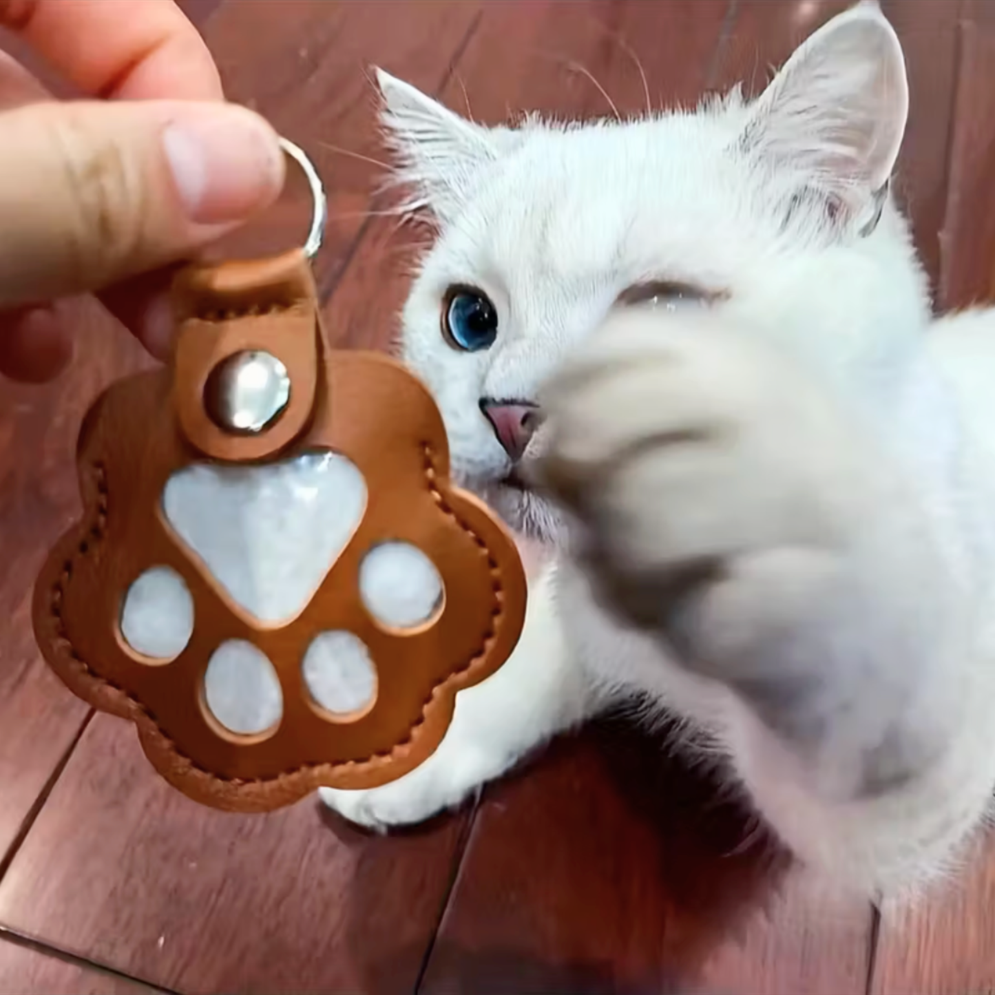 愛しの肉球チャーム